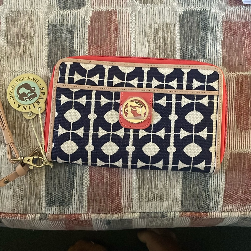 Spartina 449 wristlet wallet